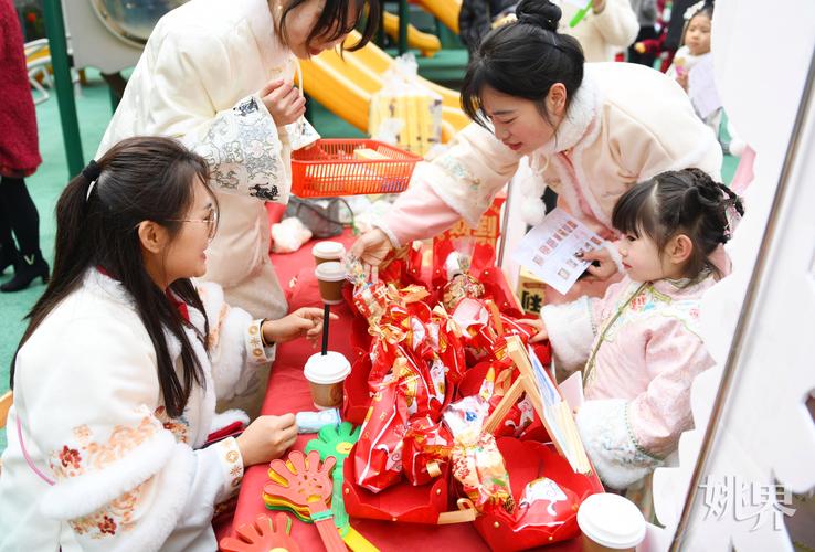 庙会开到幼儿园 萌娃热热闹闹迎新年