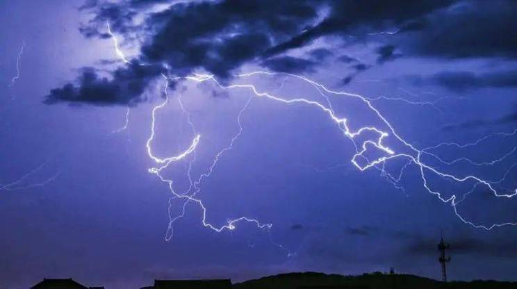 辽宁省喀喇沁左翼蒙古族自治县发布雷雨大风蓝色预警