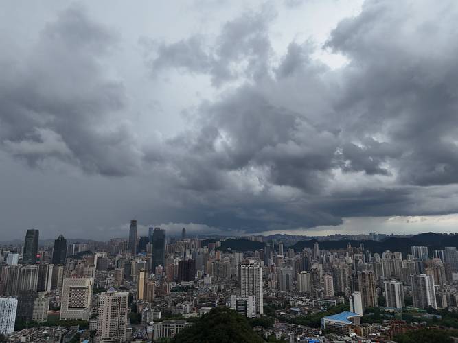 贵州省台江县发布雷电黄色预警