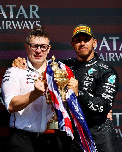 F1英国大奖赛:汉密尔顿主场夺冠