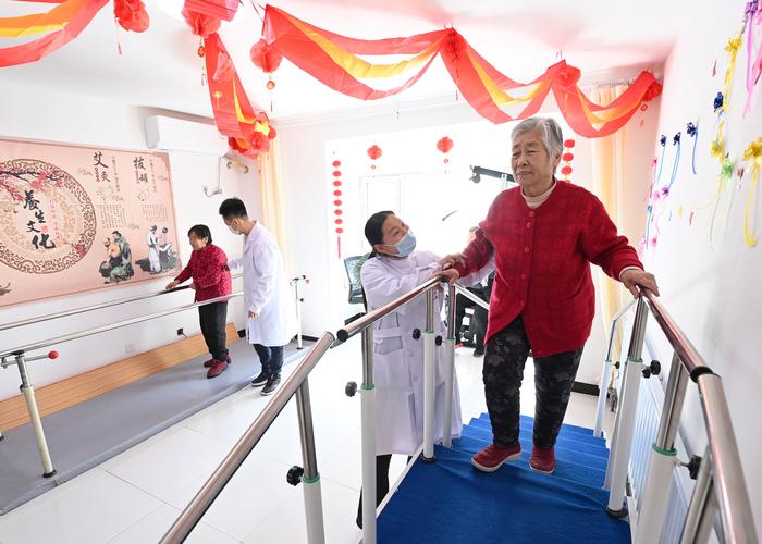 重庆北碚:司法建议助力养老行业健康发展