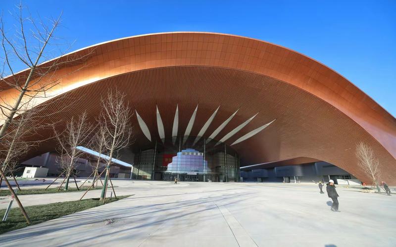 新国展二期项目部迎来建设者集体婚礼