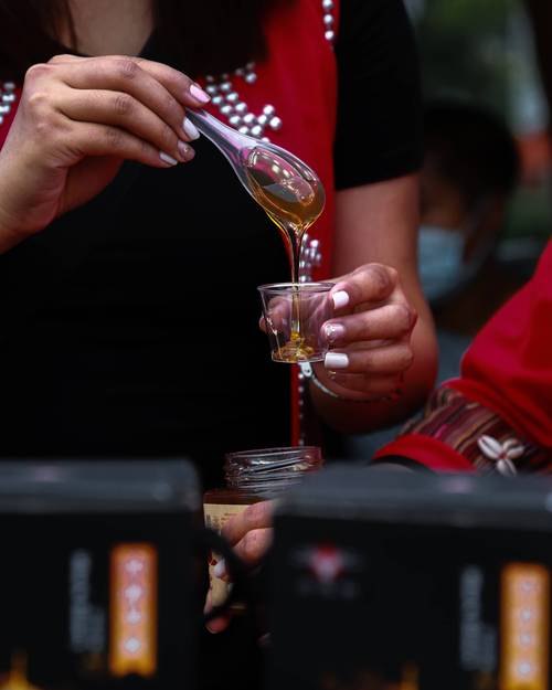 云南沧源:一罐黑蜜背后的产业突围