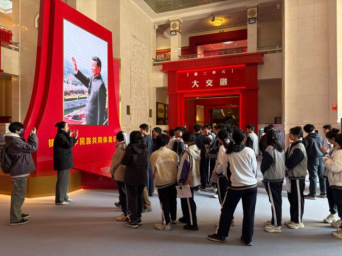 正在展出!从文物古籍解码“何以中华民族共同体”