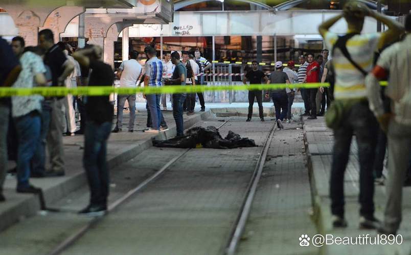 警方调查“安全事件” 英国伦敦一机场航站楼部分疏散