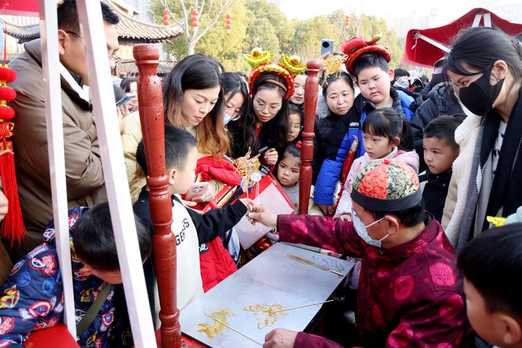 赏春光 品民俗 感受传统文化