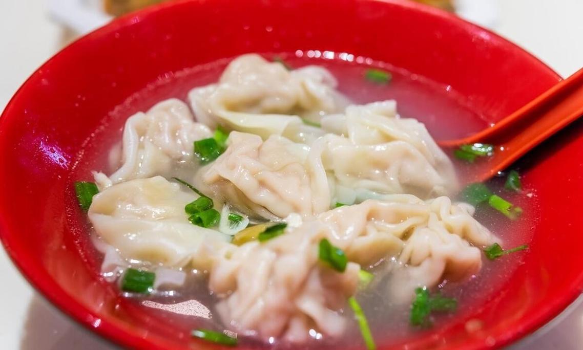 一碗馄饨加鸭腿,收到14744元!浙江老板娘报警了