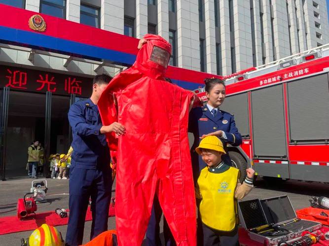 暑期安全“不放假”!海口龙华消防加大消防站开放力度