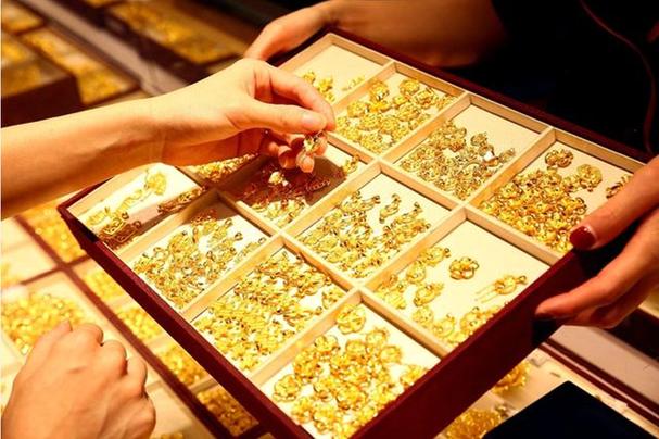 去年我国黄金消费量增长 金价走高推动黄金消费升温