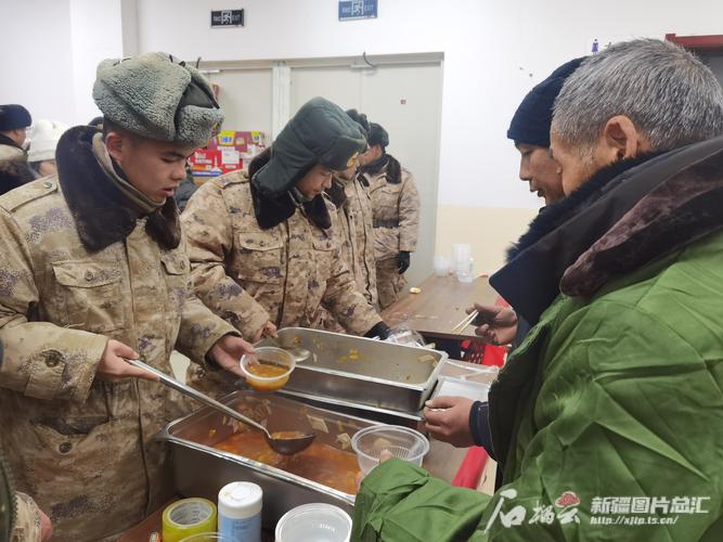 新疆阿合奇县震区安置点民众生活有保障