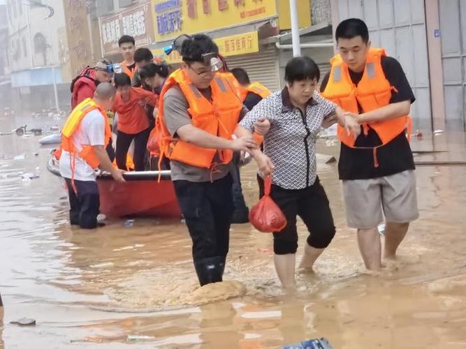 深圳各界支援梅州抗汛救灾