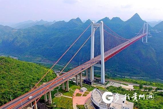 “网红大桥”搭载文化通江达海