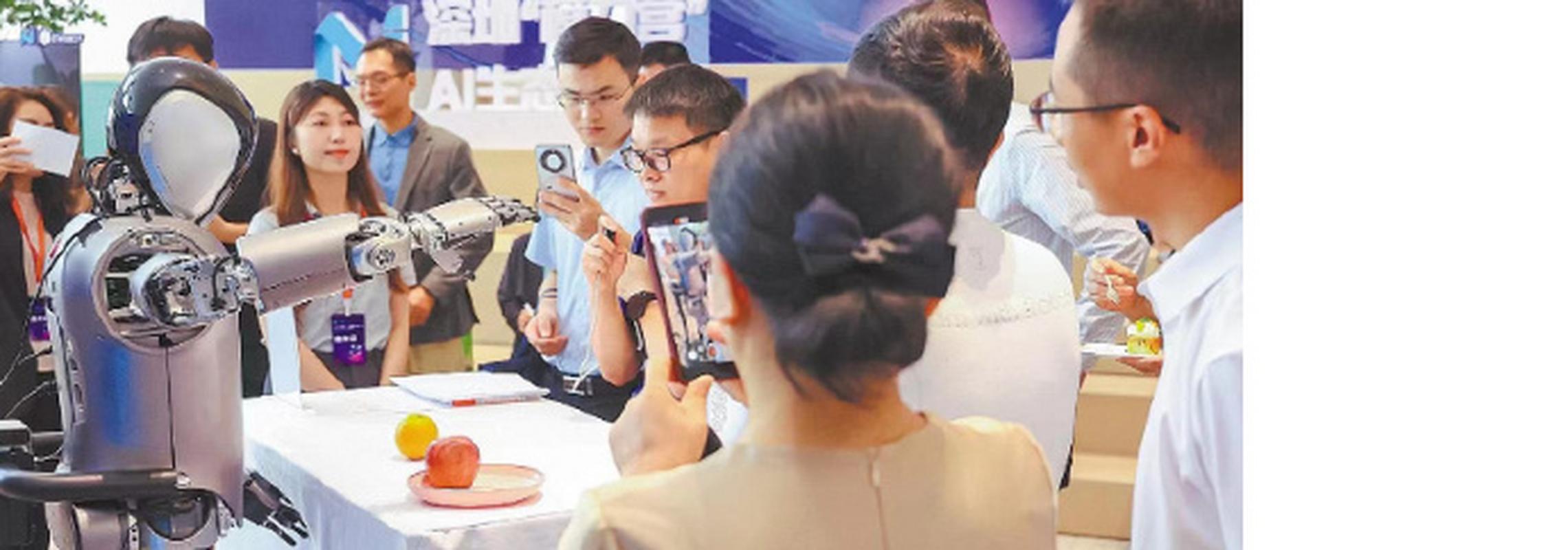 大湾区首个大模型生态社区在深揭牌,11家企业率先签约 入驻“模力营”可享补贴