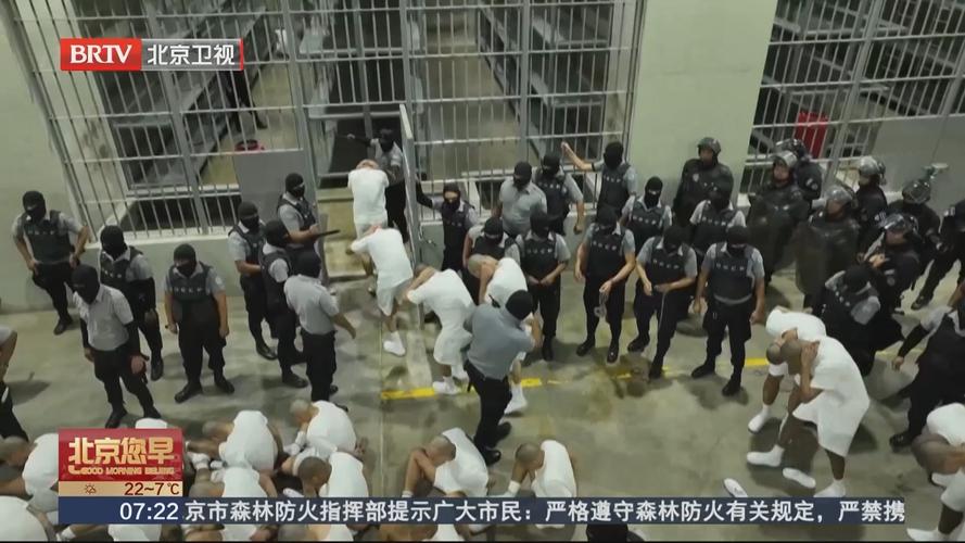不顾法院禁令 美国政府将200多名委内瑞拉人押送至萨尔瓦多