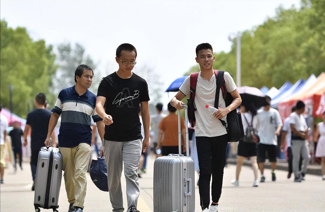 全国各地迎开学