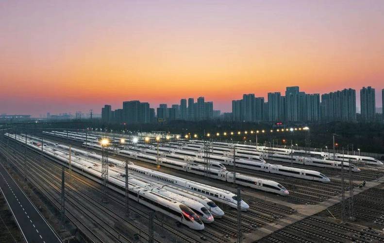 长三角铁路6日计划增开列车351列,全力应对返程客流高峰