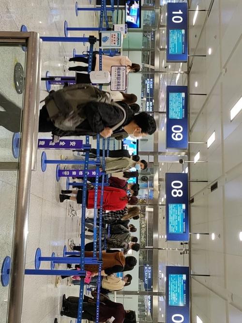 合肥新桥机场海关查获5件未申报奢侈品 价值超47万