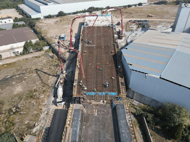 宁马城际铁路控制性工程顺利合龙