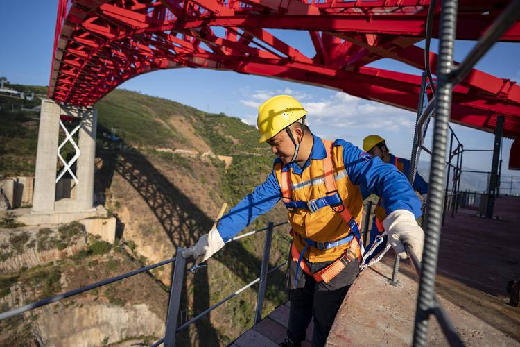 十年磨一剑的贵南高铁“线路诊疗师”
