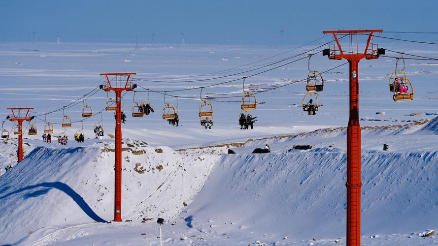 高山缆车、造雪机,新突破不断!国产大型冰雪装备忙“上新”
